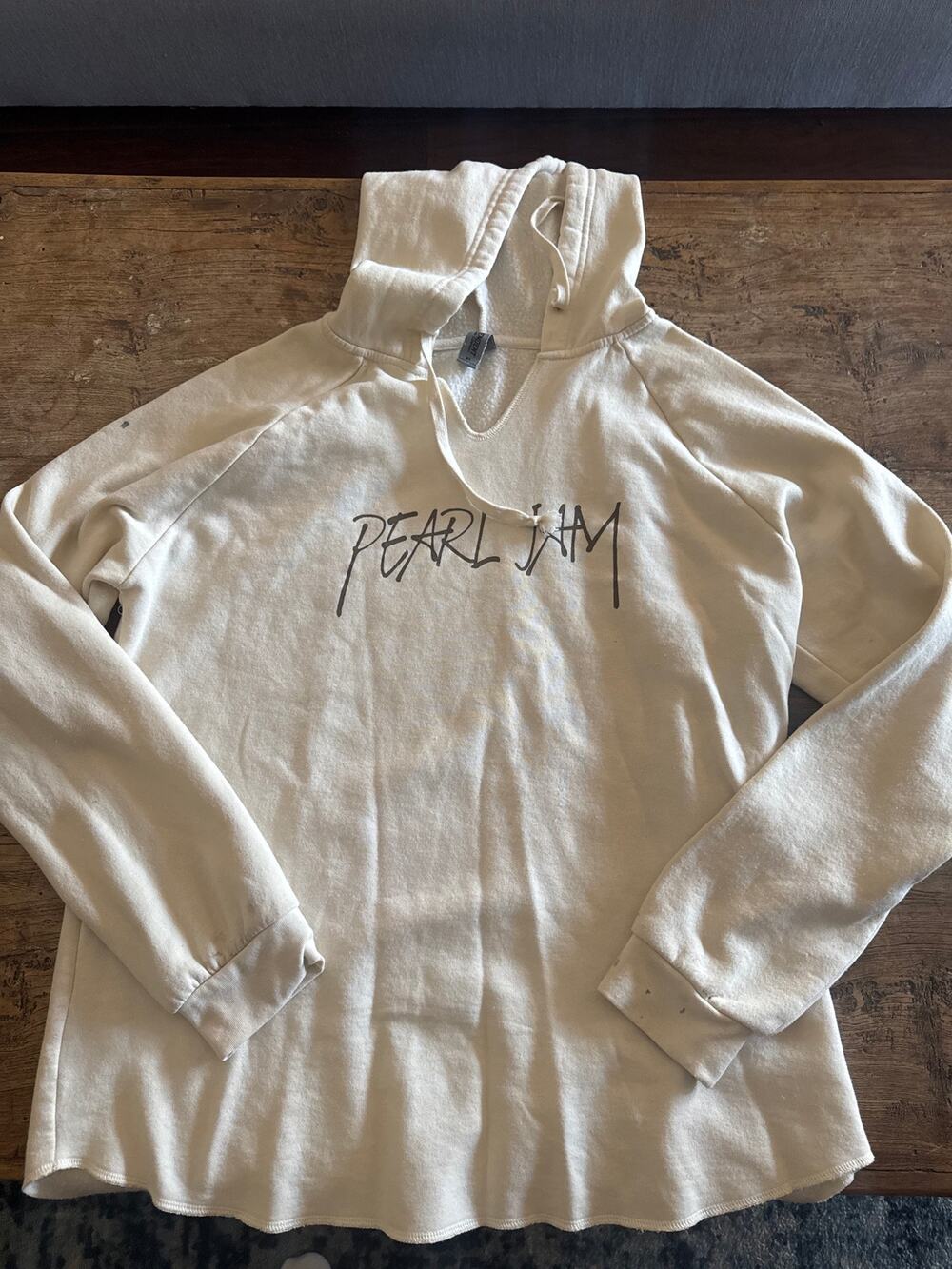 Lightweight Pearl Jam 2022 Tout cream hoodie XL Womens